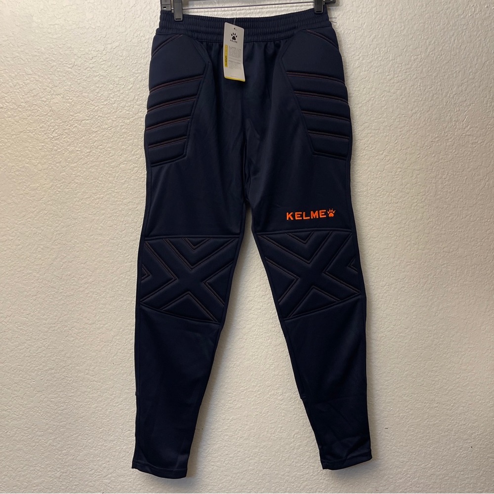Kelme sports joggers xs